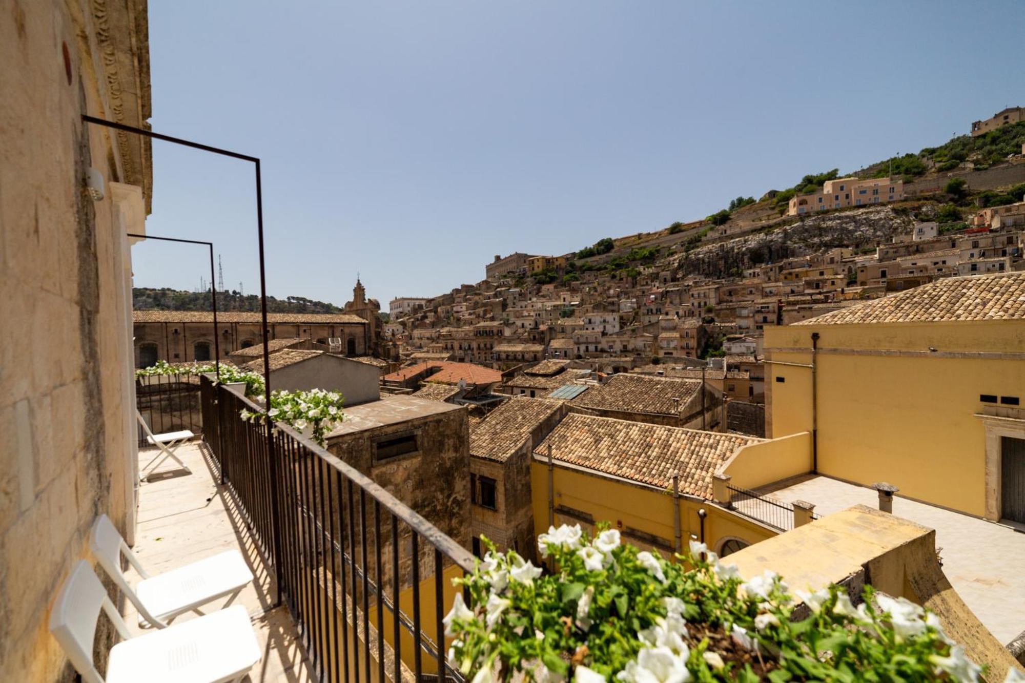 A Casa Di Cassi Otel Modica Dış mekan fotoğraf